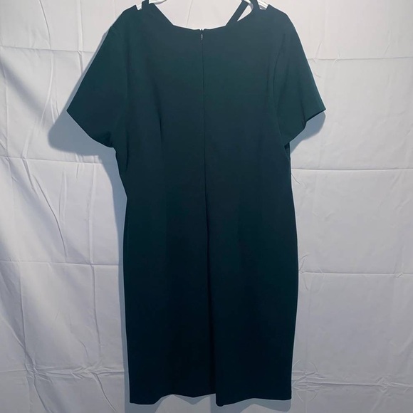 Chic Backless Black Dress - Picture 2 of 3